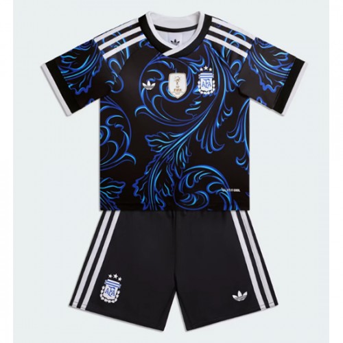 Detský futbalový dres Argentína MS 2026 vonkajší komplet (dres + šortky) 1 Detský futbalový dres Argentína MS 2026 vonkajší komplet (dres + šortky)