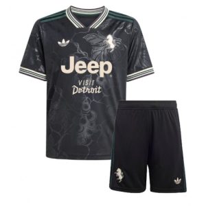juventus dětský futbalové dresy komplety lacne 2025 26 tretinaJuventus Dětský Futbalové dresy Komplety Lacne 2025-26 Tretina