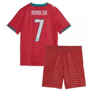 Portugalsko domáci futbalový komplet MS 2026 detský – Cristiano Ronaldo #7 (dres + šortky)
